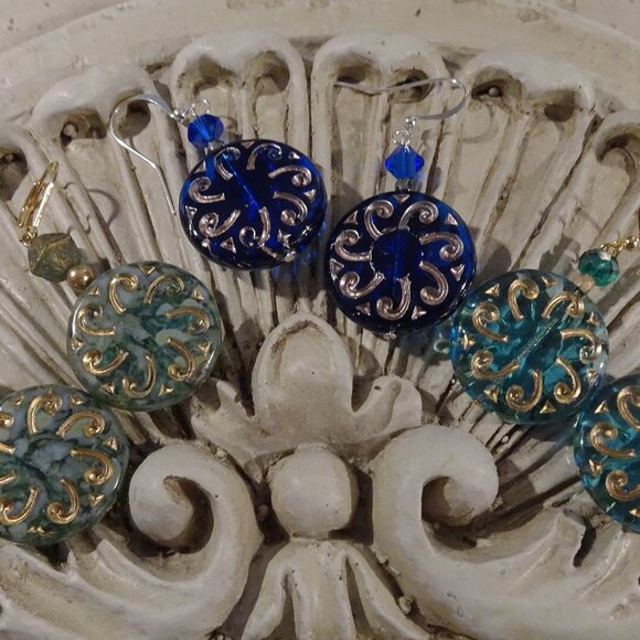 Handmade coin-style earrings from Czech components in three stylish colors - Picture 4 of 9